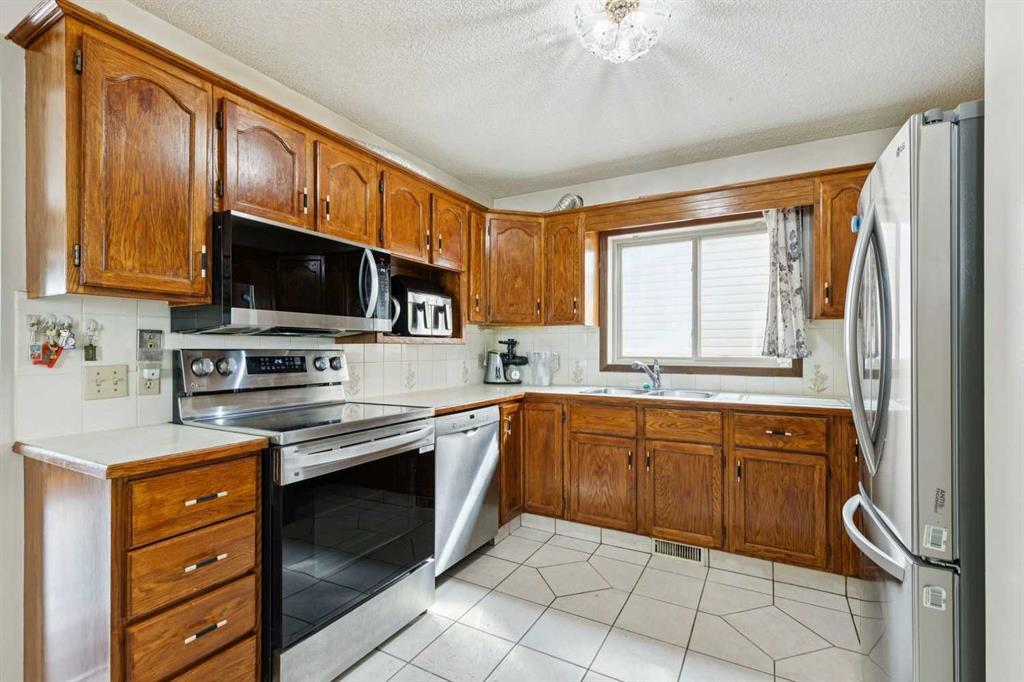 Picture of 156 Falshire Close NE, Calgary Real Estate Listing