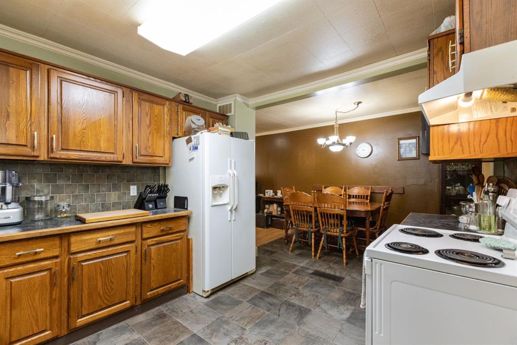 Picture of 5020 56 Street , Innisfail Real Estate Listing