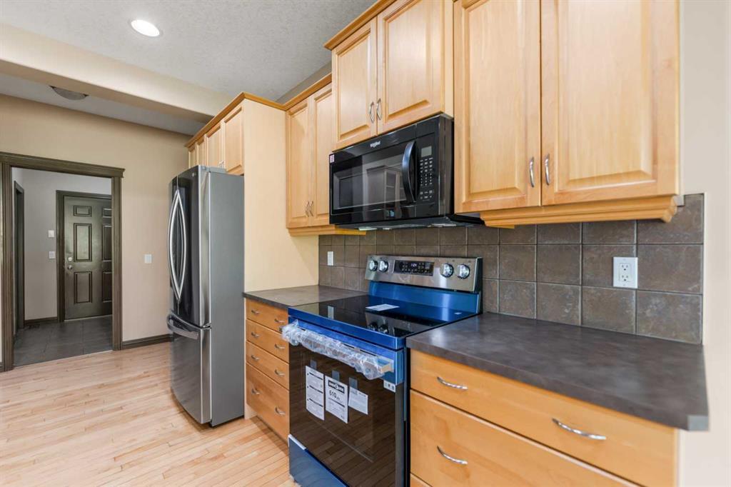 Picture of 49 Panamount Rise NW, Calgary Real Estate Listing