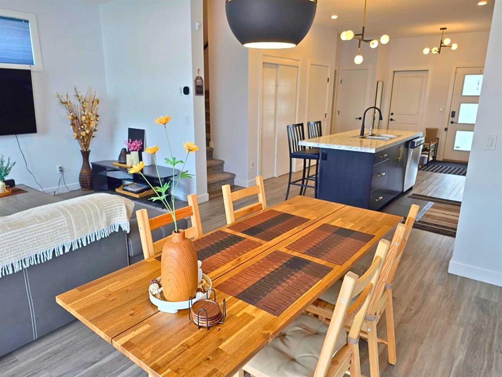 Picture of 22 Earl Close , Red Deer Real Estate Listing