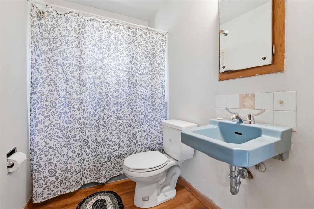 Picture of 5114 44 Street , Red Deer Real Estate Listing