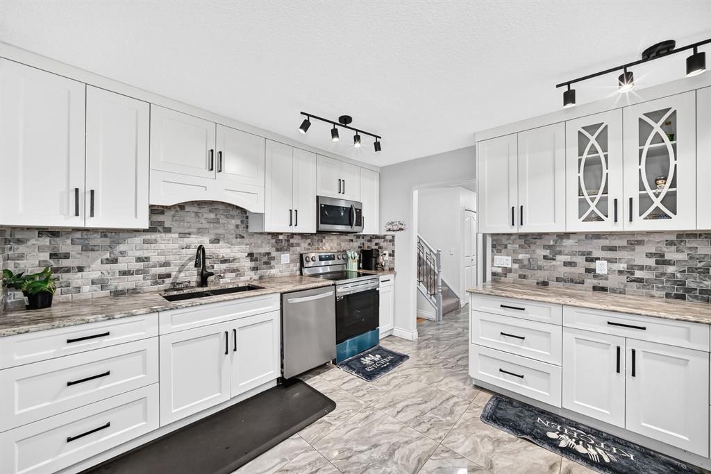 Picture of 95 Templeson Way NE, Calgary Real Estate Listing