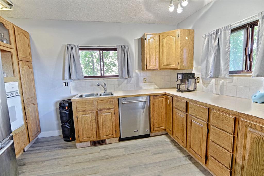 Picture of 4810 57 ave  , Taber Real Estate Listing