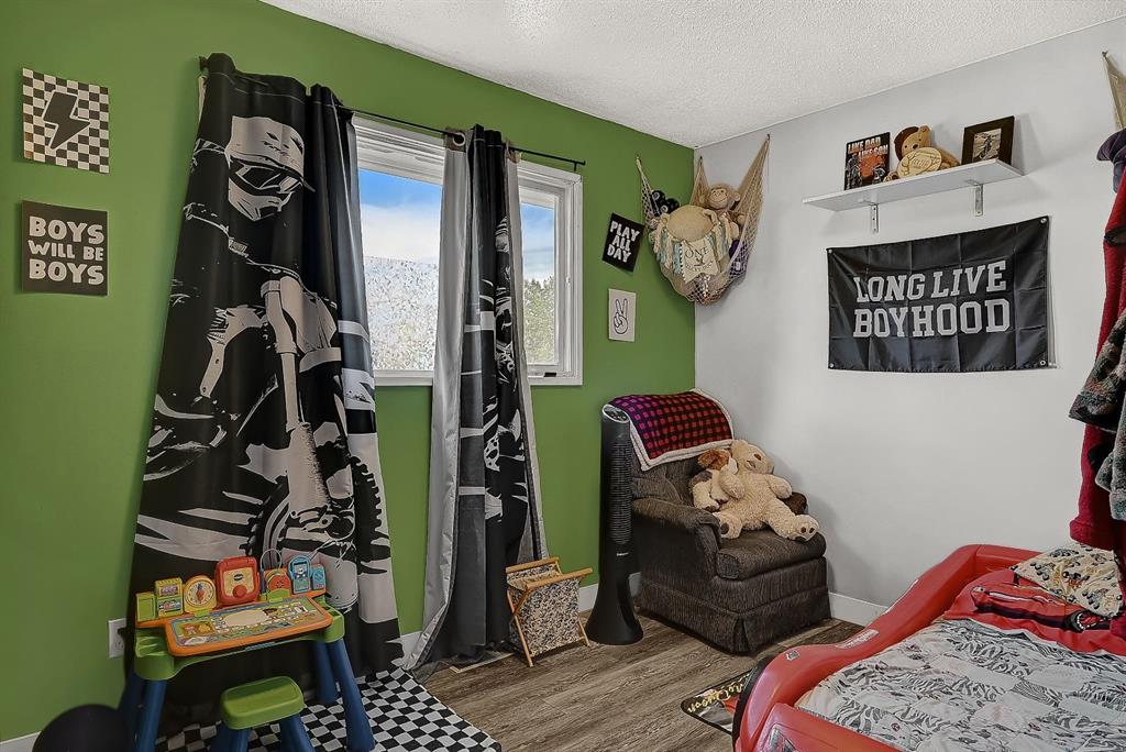 Picture of 601 6 Avenue , Beaverlodge Real Estate Listing