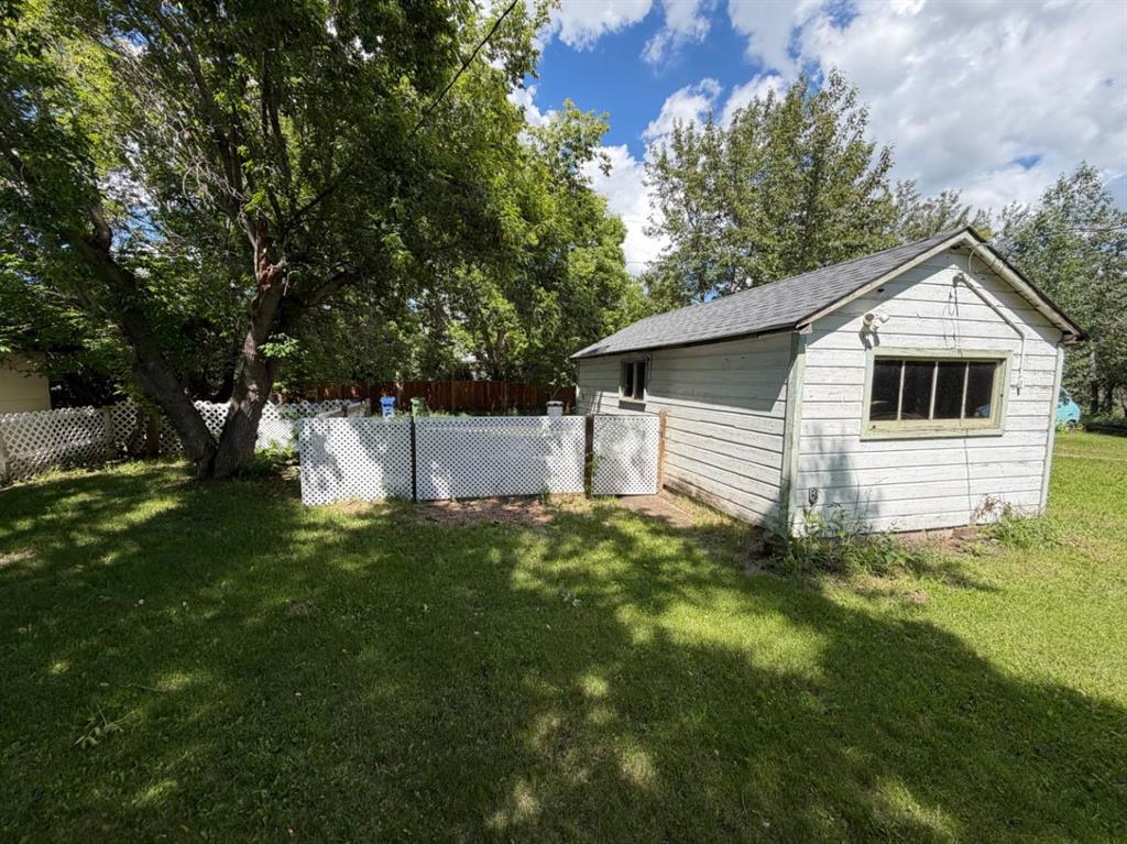 Picture of 3593 54 Avenue Crescent , Red Deer Real Estate Listing