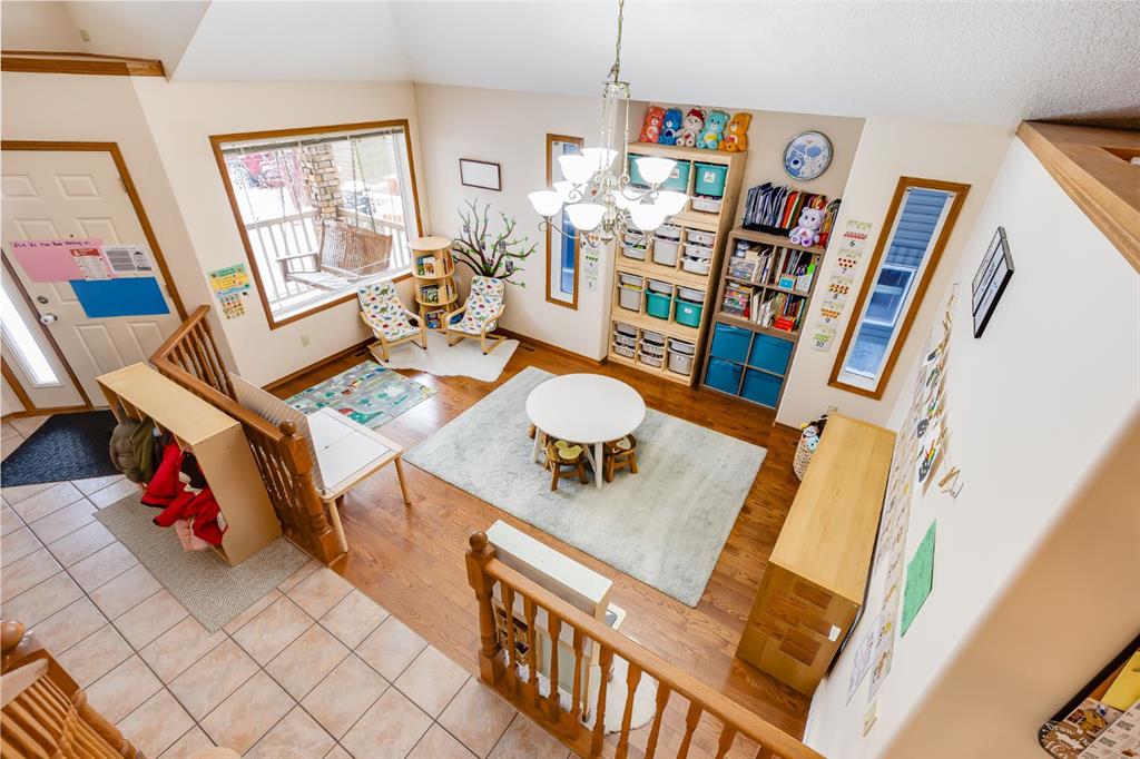 Picture of 45 Thornfield Close SE, Airdrie Real Estate Listing