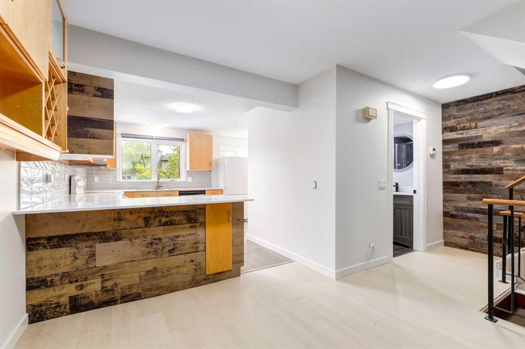 Picture of 112, 1190 Ranchview Road NW, Calgary Real Estate Listing