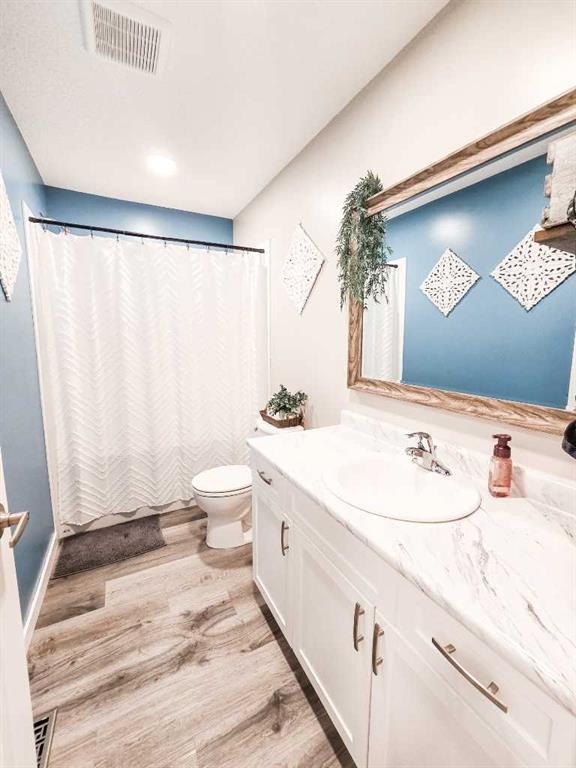 Picture of 4819 17 Avenue , Edson Real Estate Listing