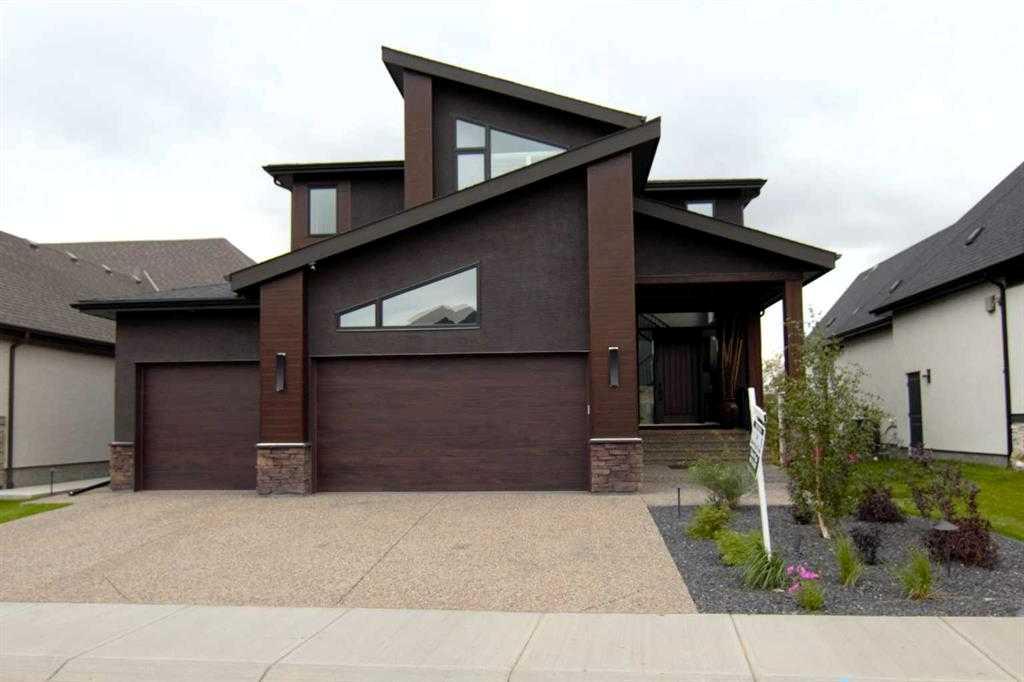Picture of 276 Cranbrook Point SE, Calgary Real Estate Listing