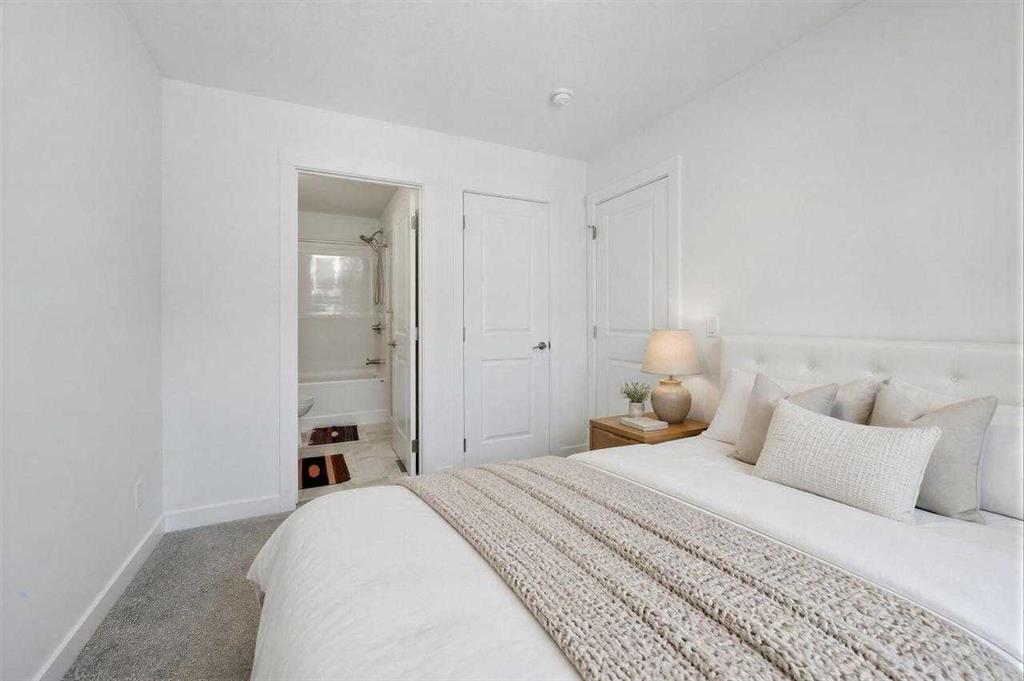 Picture of 283, 380 Seton Villas SE, Calgary Real Estate Listing