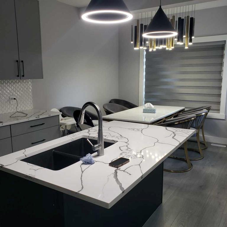 Picture of 39 Saddlecrest Link NE, Calgary Real Estate Listing