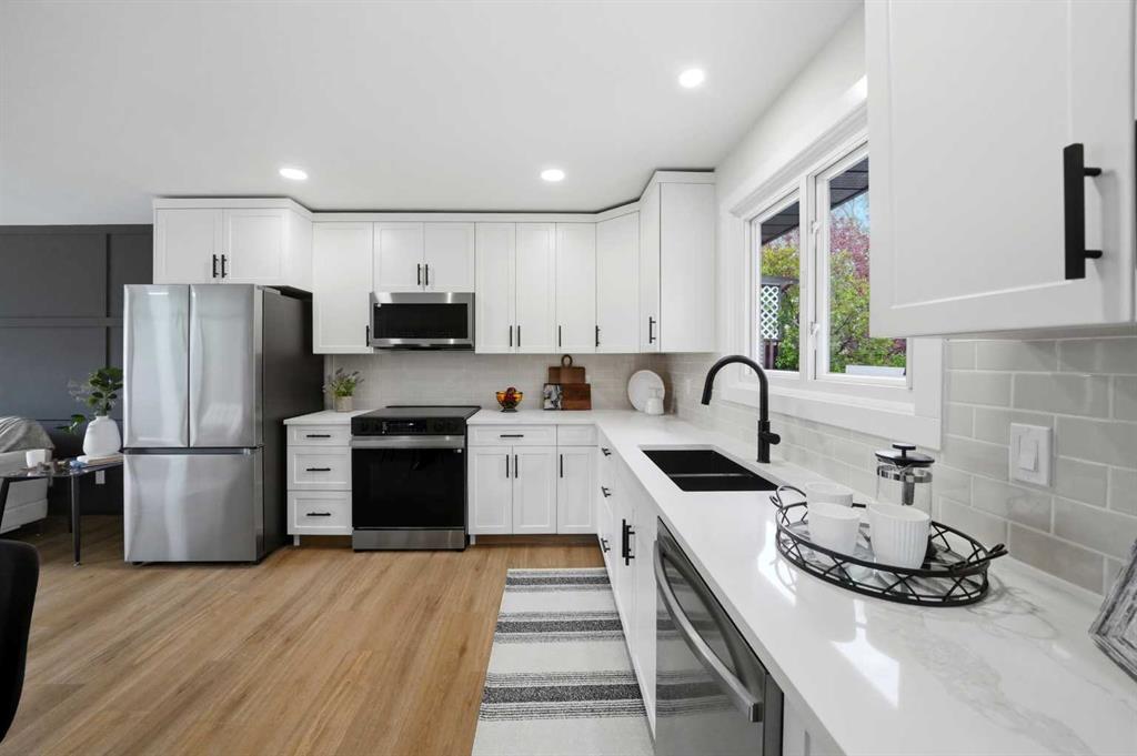 Picture of 105 Cunningham Crescent , Red Deer Real Estate Listing