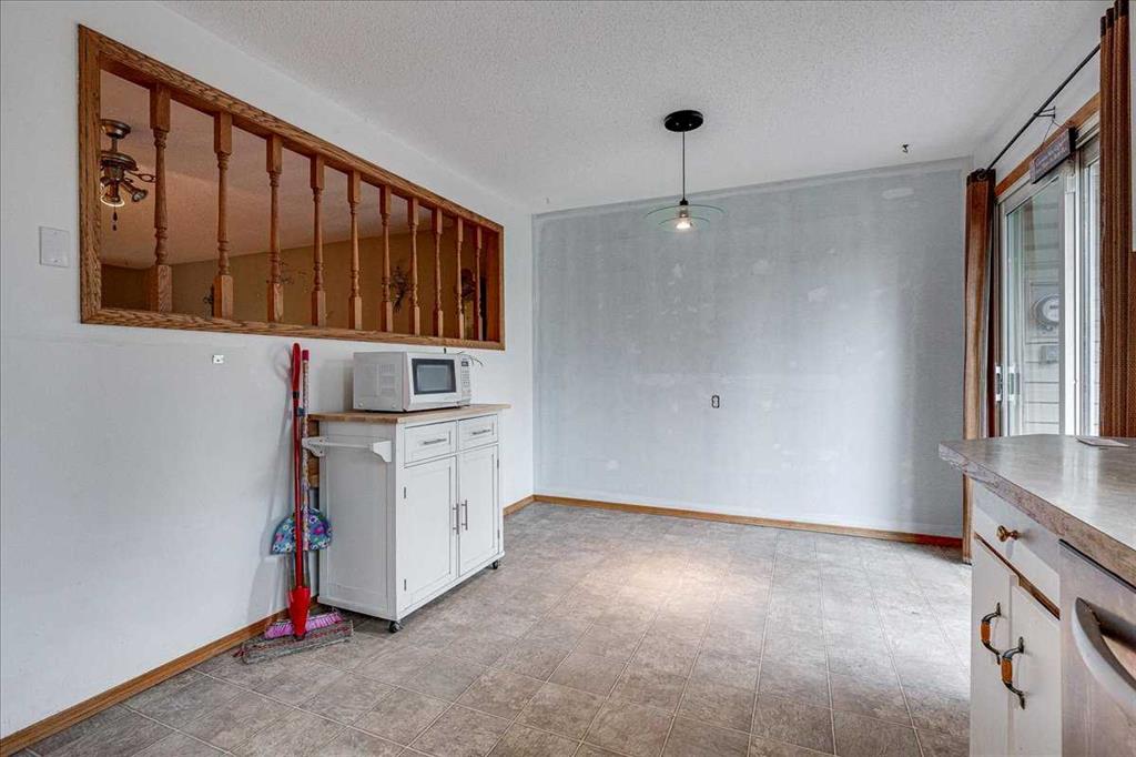 Picture of 38 Heritage Drive , Lacombe Real Estate Listing