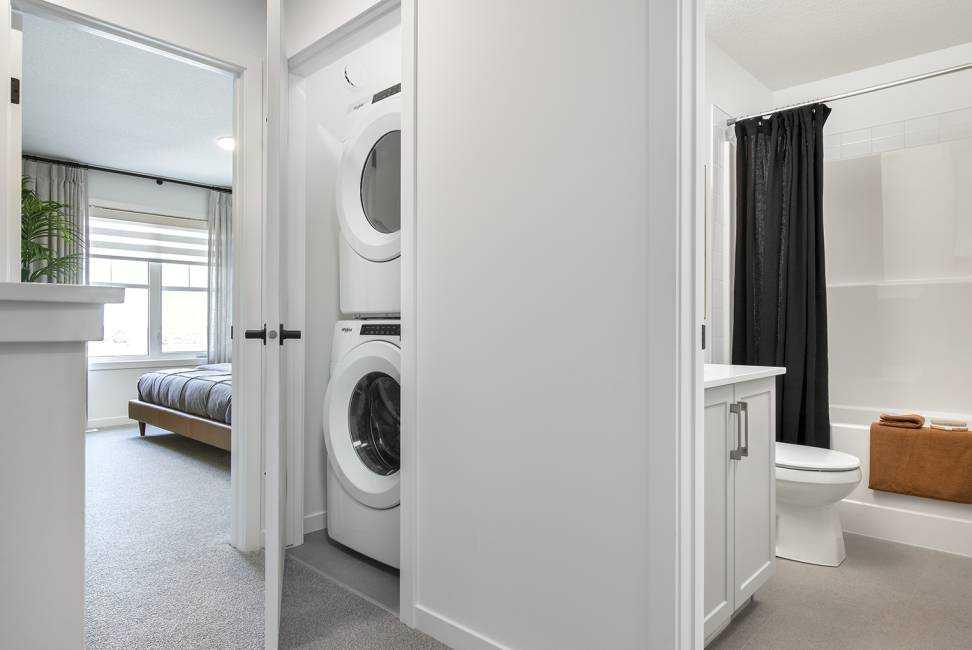 Picture of 19765 45 Street SE, Calgary Real Estate Listing