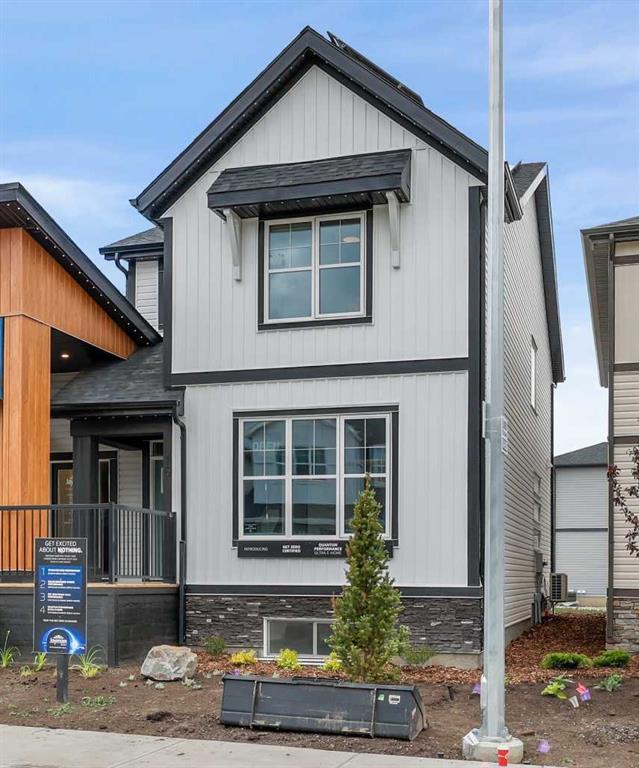 Picture of 16 Amblefield View NW, Calgary Real Estate Listing