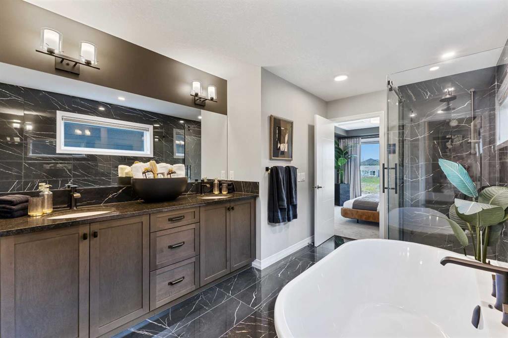 Picture of 412 Legacy Circle SE, Calgary Real Estate Listing