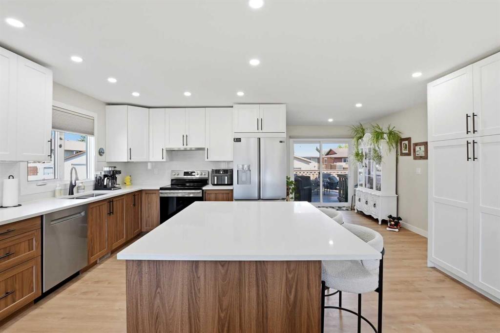 Picture of 53 Card Crescent , Red Deer Real Estate Listing