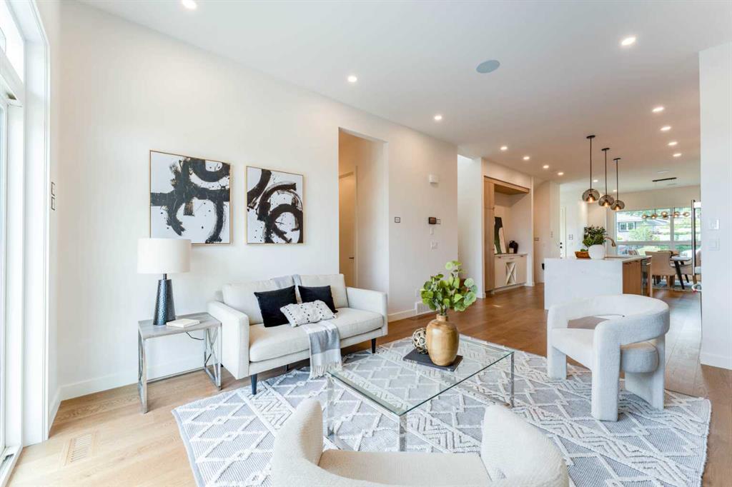 Picture of 90 Hartford Road NW, Calgary Real Estate Listing
