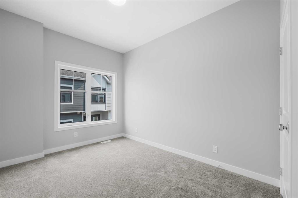Picture of 607 Mahogany Road SE, Calgary Real Estate Listing