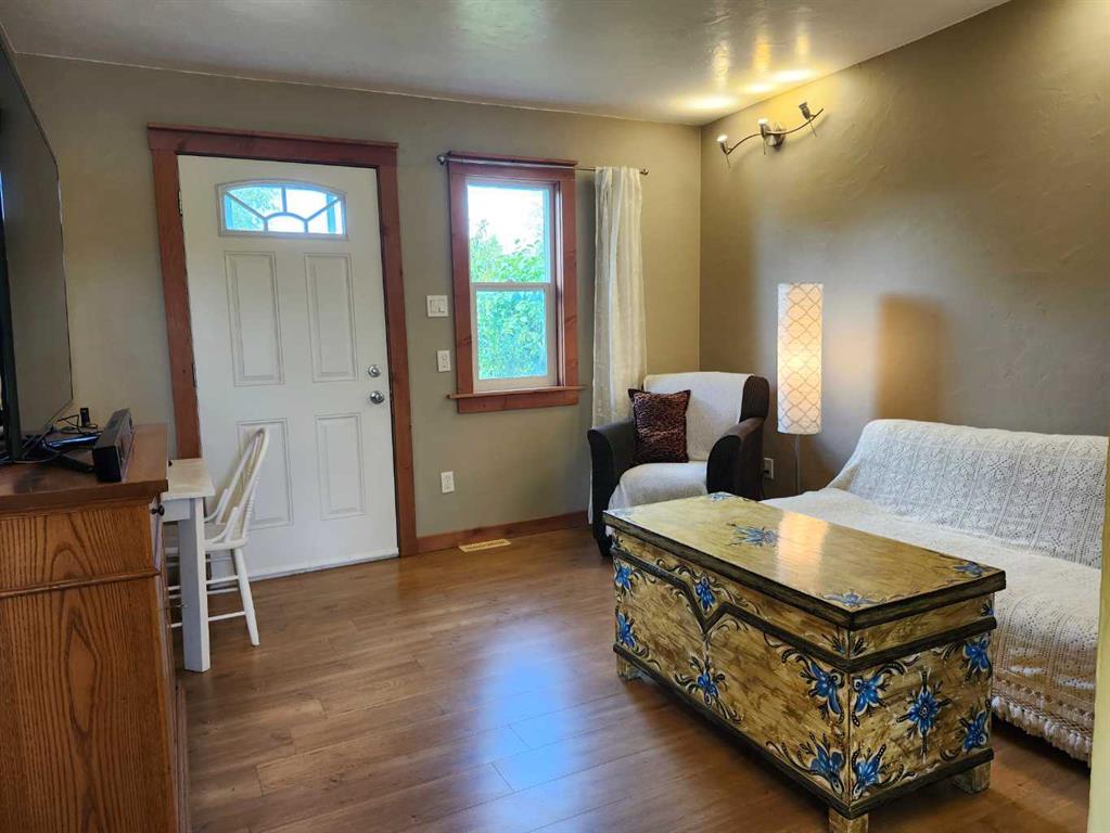 Picture of 655 3 Avenue W, Drumheller Real Estate Listing