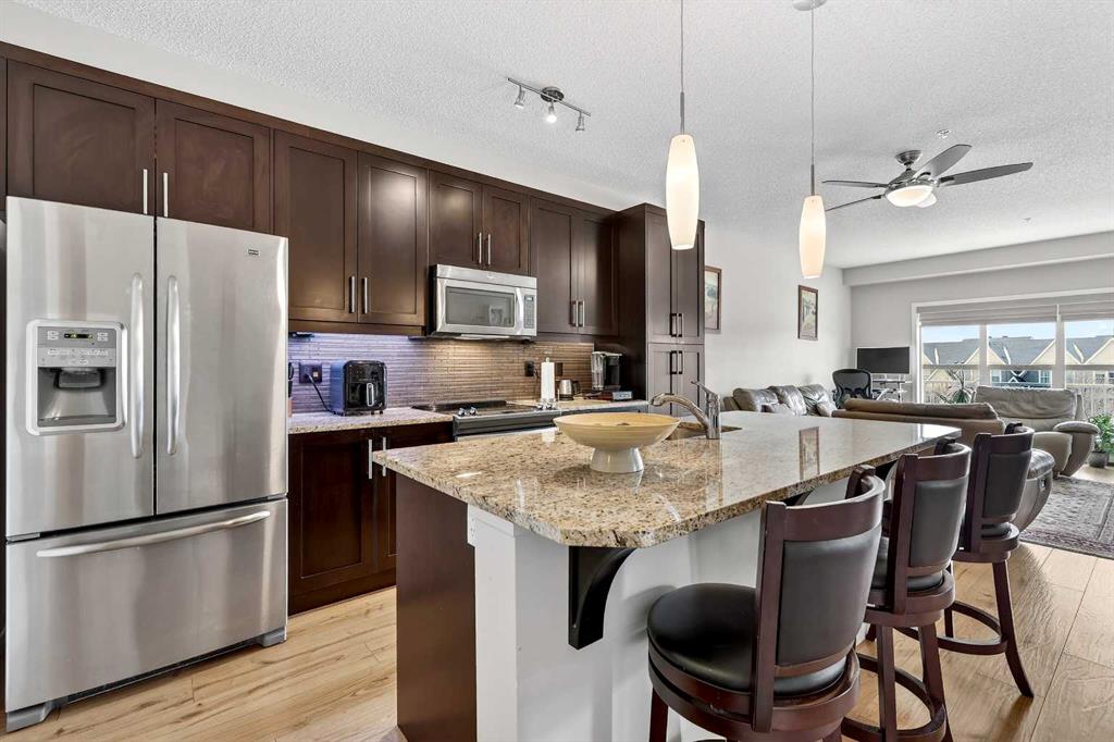 Picture of 308, 402 Marquis Lane SE, Calgary Real Estate Listing