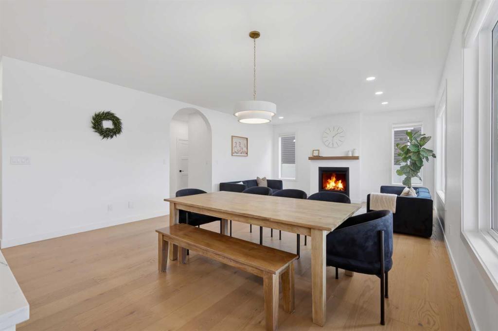 Picture of 6 Mitchell Crescent , Blackfalds Real Estate Listing