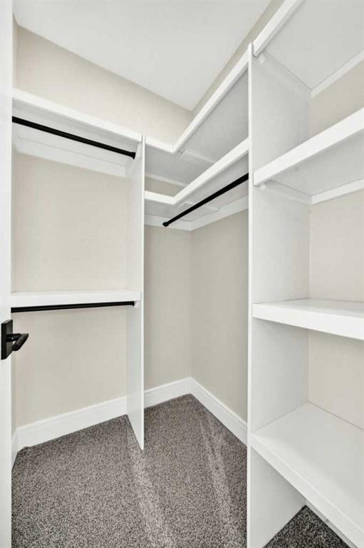 Picture of 2049 Waterbury Road W, Chestermere Real Estate Listing