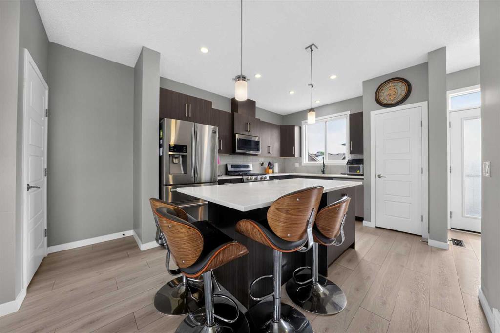 Picture of 1701 Cornerstone Boulevard NE, Calgary Real Estate Listing