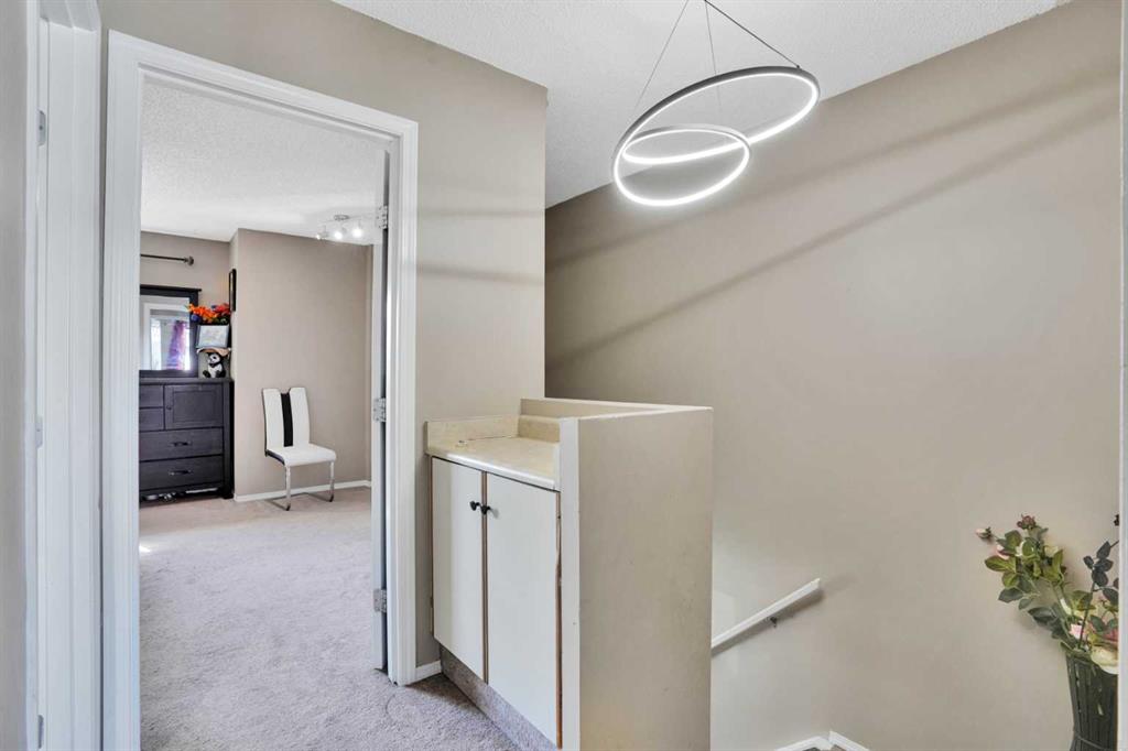 Picture of 95 Castlegreen Close NE, Calgary Real Estate Listing