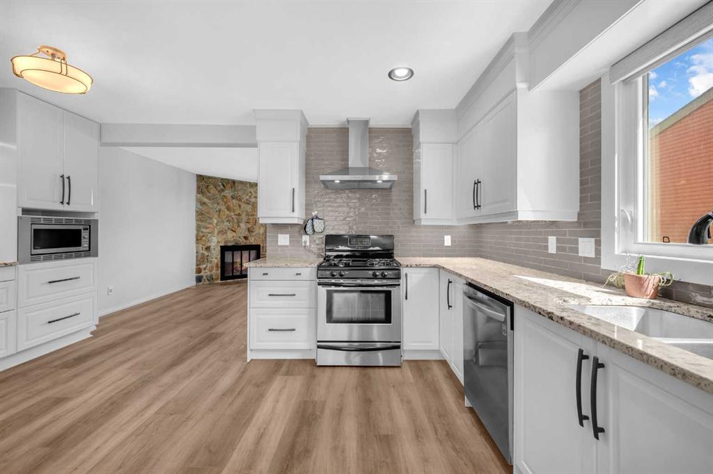Picture of 15 Ranch Glen Drive NW, Calgary Real Estate Listing