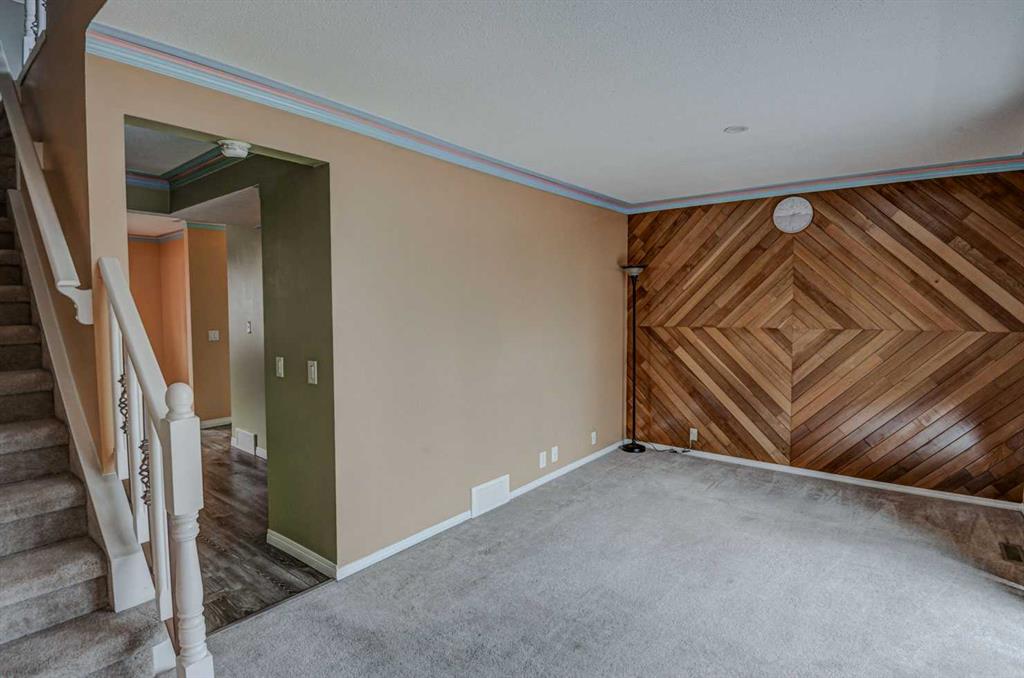 Picture of 56, 1055 72 Avenue NW, Calgary Real Estate Listing
