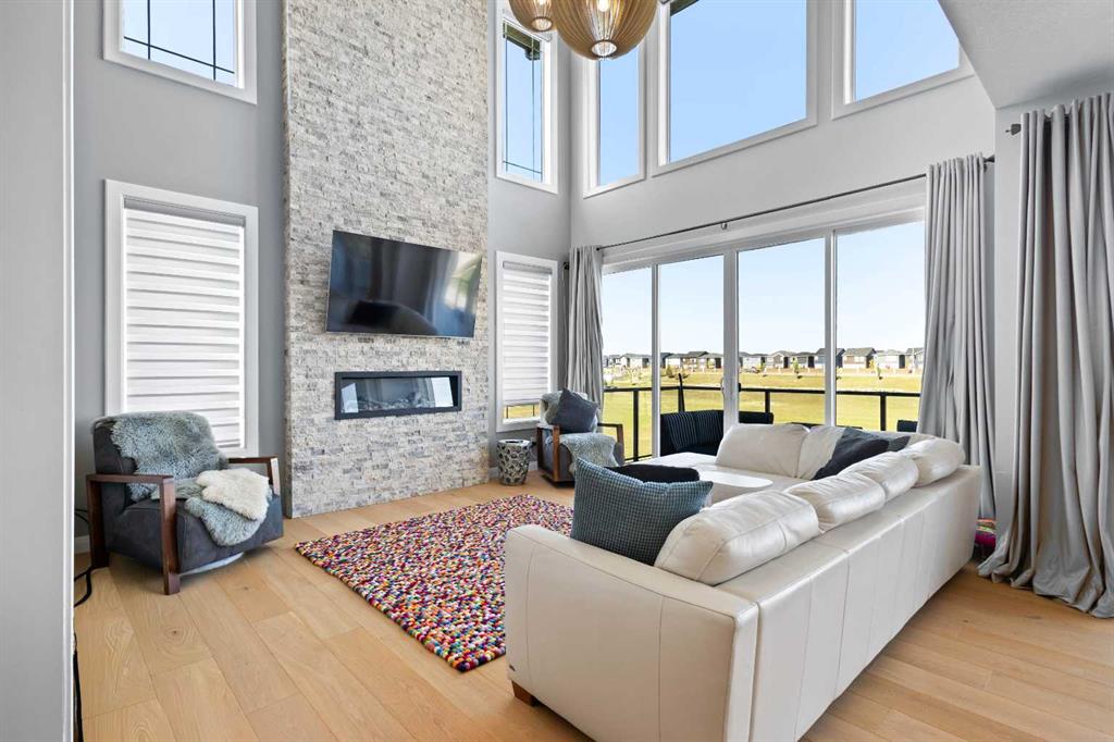 Picture of 52 Evansfield Manor NW, Calgary Real Estate Listing