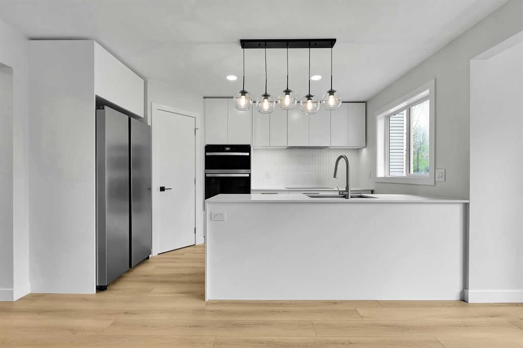 Picture of 163 Citadel Park NW, Calgary Real Estate Listing