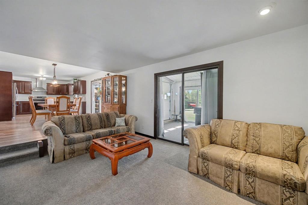 Picture of 677 Wallace Drive , Carstairs Real Estate Listing