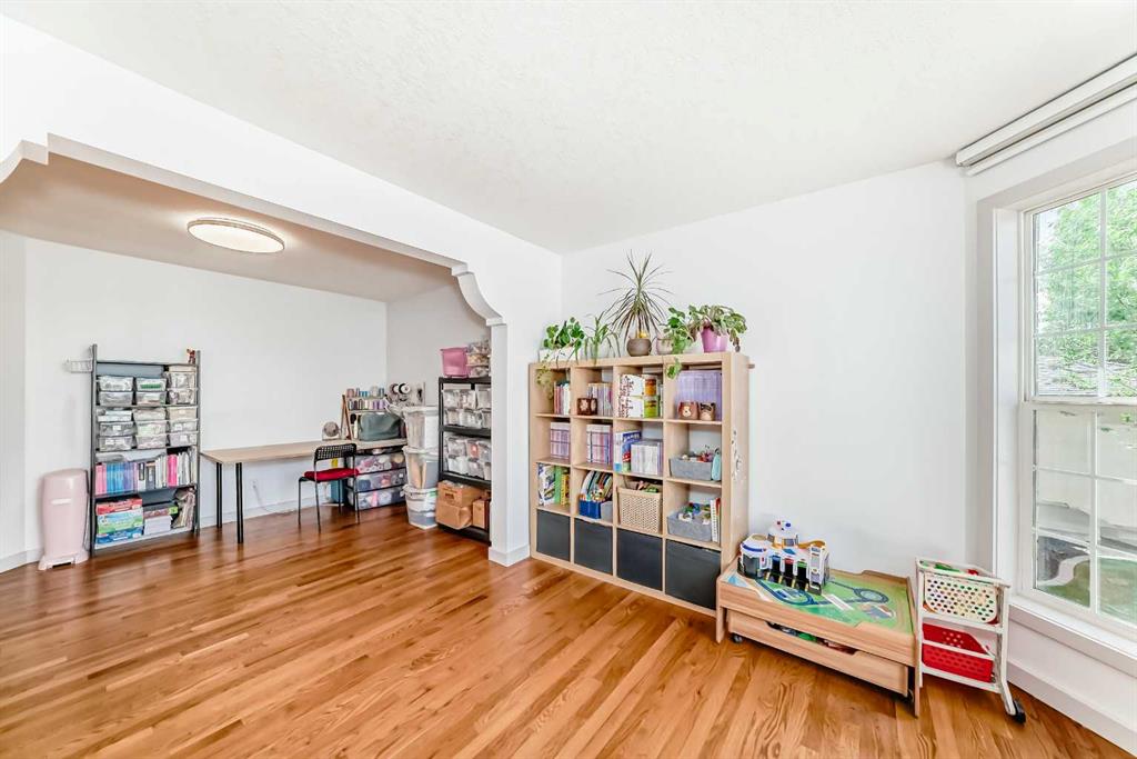Picture of 191 Sienna Park Terrace SW, Calgary Real Estate Listing