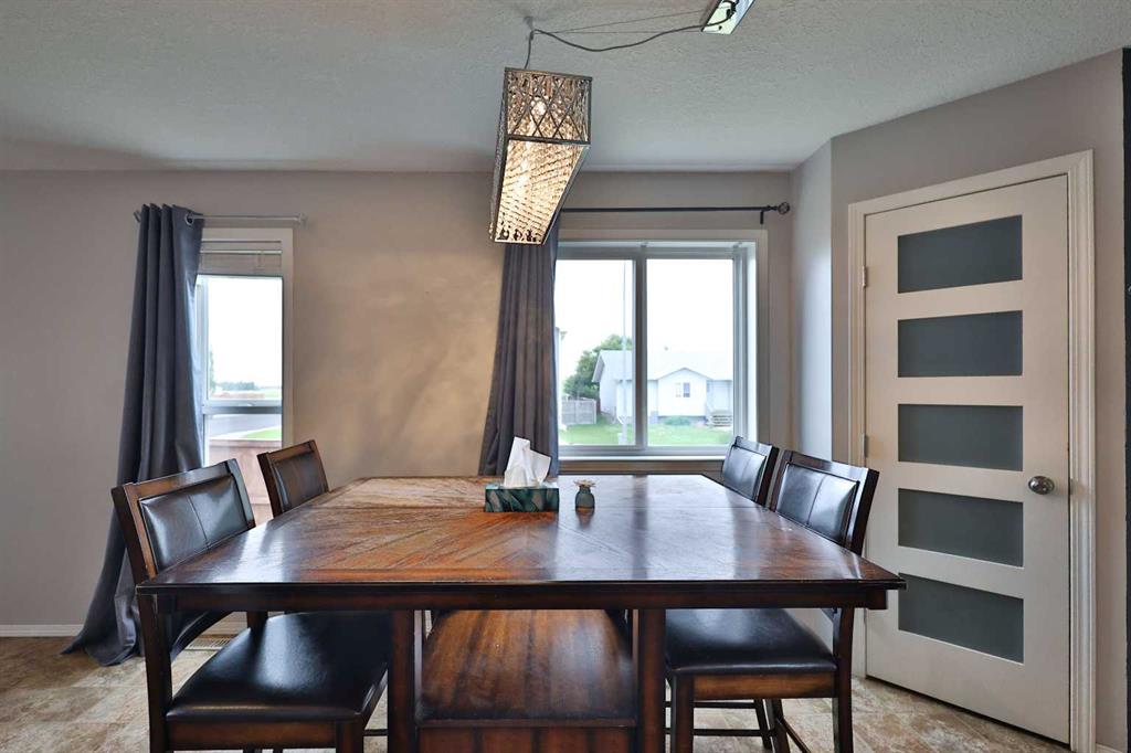 Picture of 4602 6 Street , Coalhurst Real Estate Listing