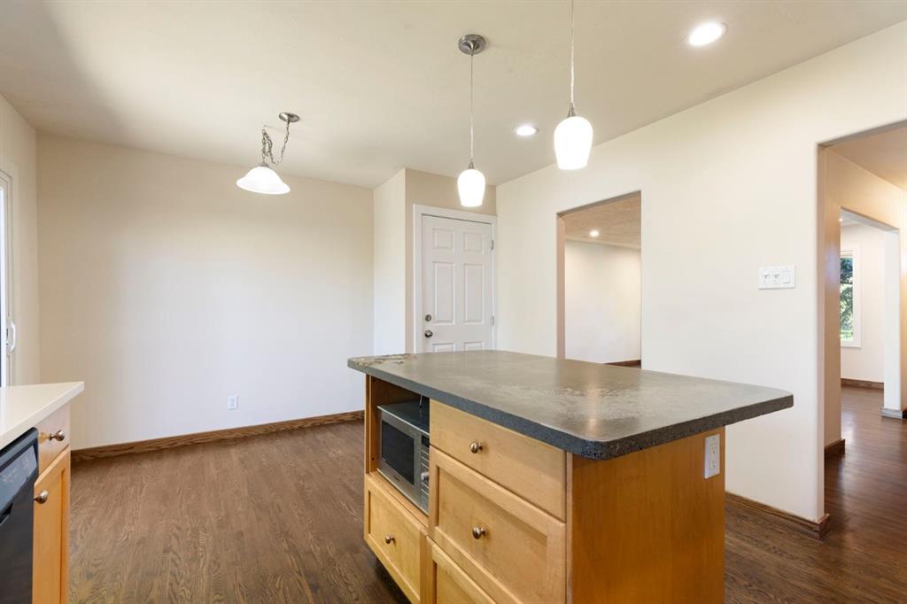 Picture of 69 Winslow Crescent SW, Calgary Real Estate Listing
