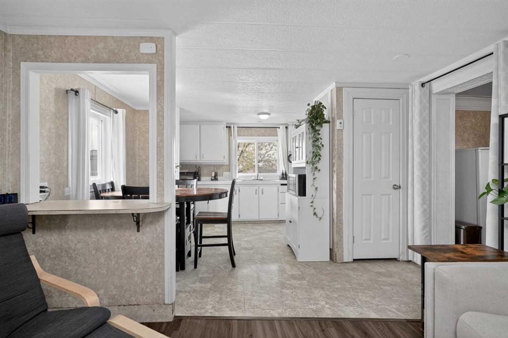 Picture of 328, 6220 17 Avenue , Calgary Real Estate Listing