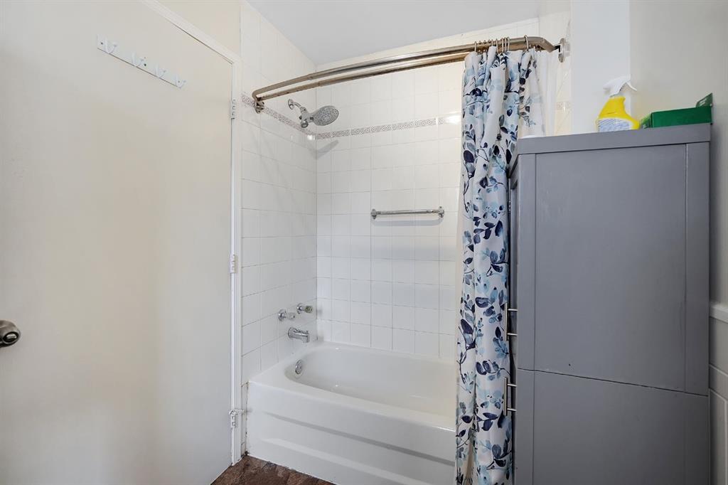 Picture of 2714 74 Avenue SE, Calgary Real Estate Listing