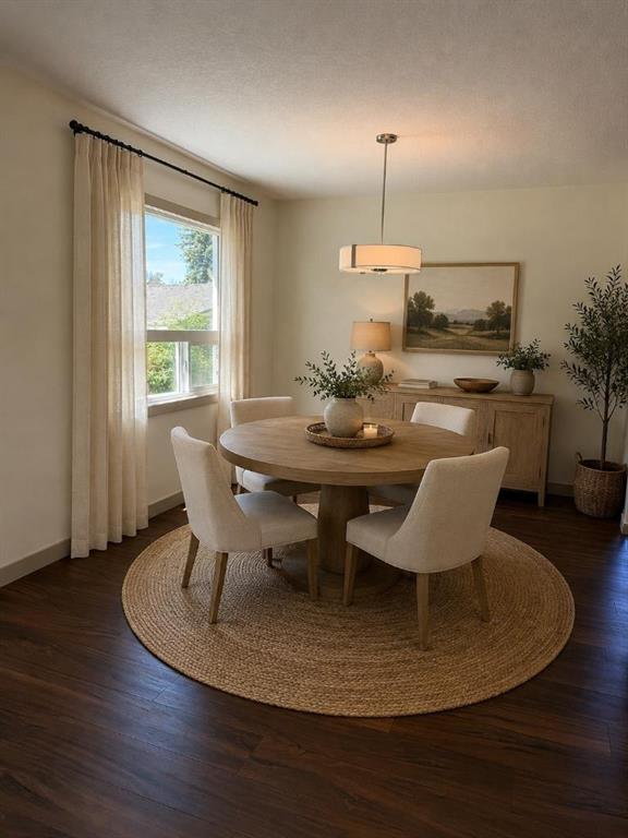 Picture of 6 Onlsow Square , Red Deer Real Estate Listing