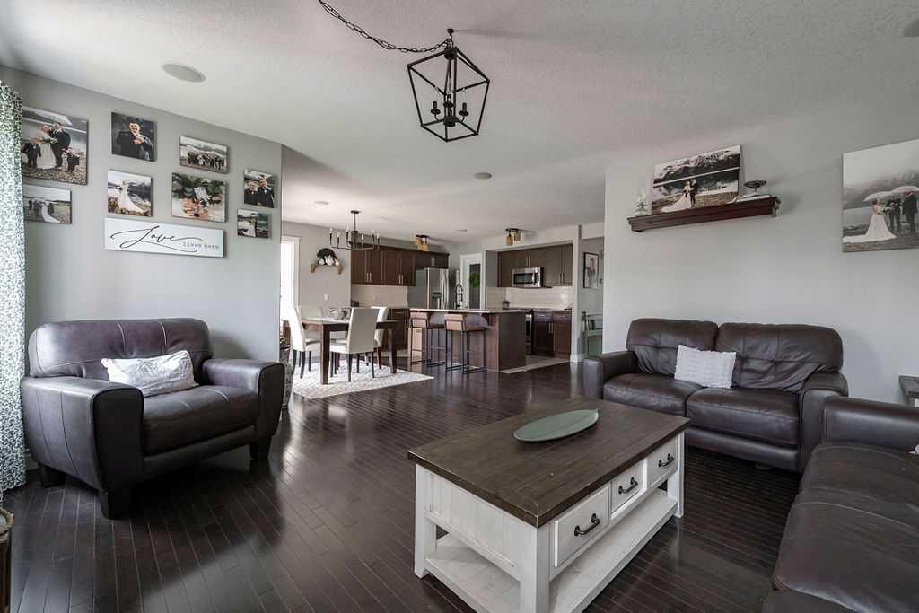 Picture of 100 Gravelstone Way , Fort McMurray Real Estate Listing