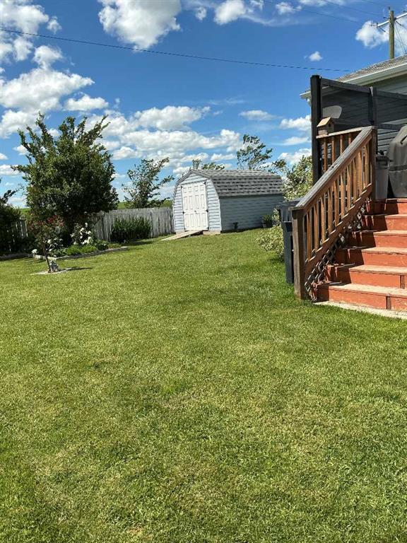 Picture of 947 Main  , Milk River Real Estate Listing