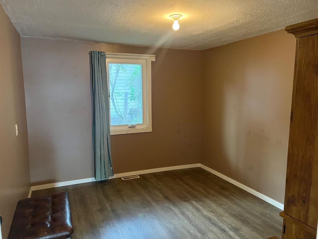 Picture of 5008 48 Avenue , Caroline Real Estate Listing