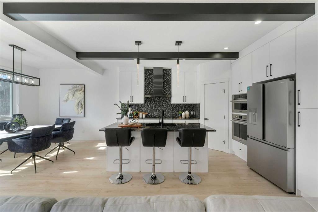 Picture of 247 Coopers Cove SW, Airdrie Real Estate Listing