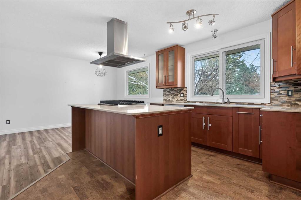 Picture of 81 Westminster Drive SW, Calgary Real Estate Listing