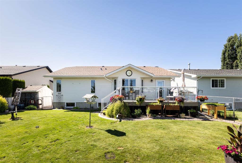 Picture of 4510 54A Avenue Crescent , Innisfail Real Estate Listing