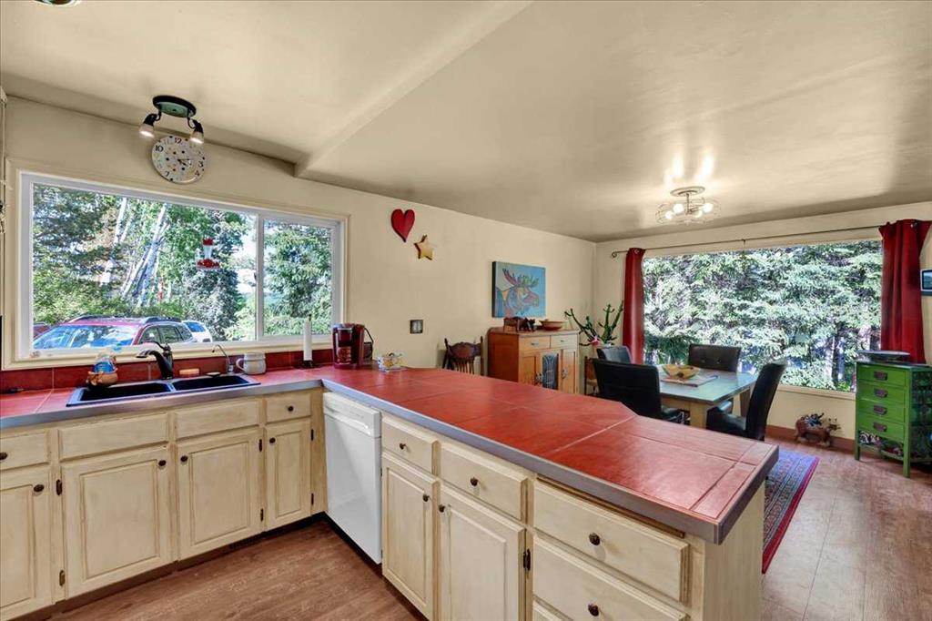 Picture of 304241 278 Avenue W, Millarville Real Estate Listing