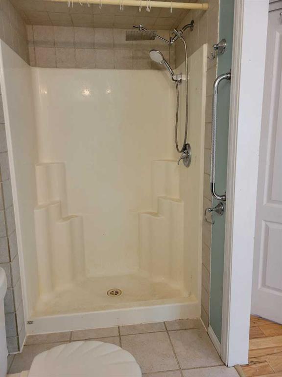 Picture of 108 2 Avenue W, Alliance Real Estate Listing