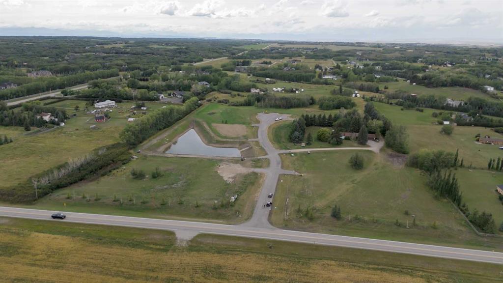 Picture of 61 Bearspaw Heights Place , Rural Rocky View County Real Estate Listing