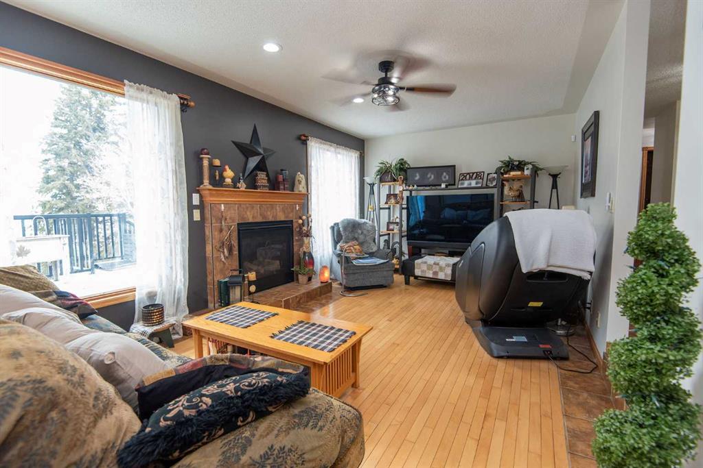 Picture of 60, 40421 Range Road 10  , Rural Lacombe County Real Estate Listing
